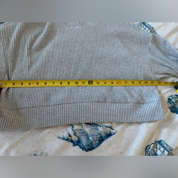 ALO Yoga Muse Ribbed Hoodie size Medium NWOT - Picture 5 of 9